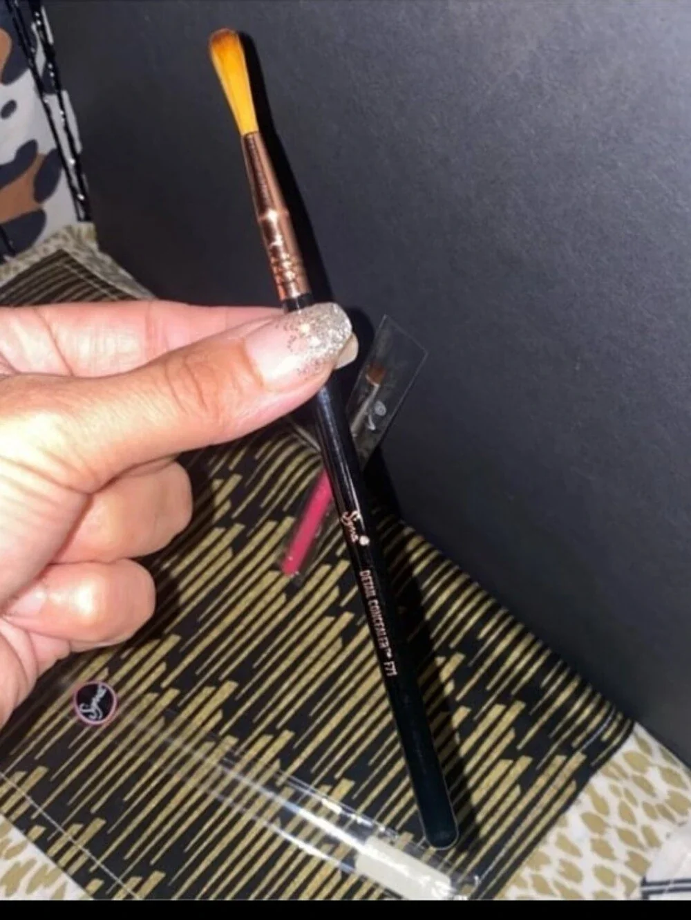 SIGMA F71 DETAILED CONCEALER MAKEUP BRUSH